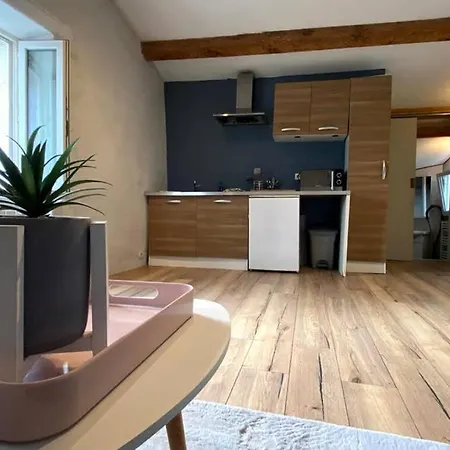 Agreable Logement Proche Hopital +gare +parking * La Rochelle (Charente-Maritime)